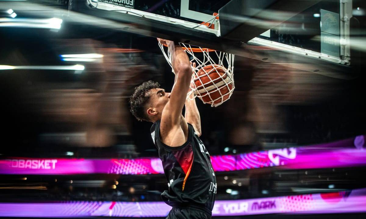 今夜突围战来临，波尔图围绕CBA季后赛豪取连胜，气氛紧张，临场指挥获称赞的简单介绍-开云app下载