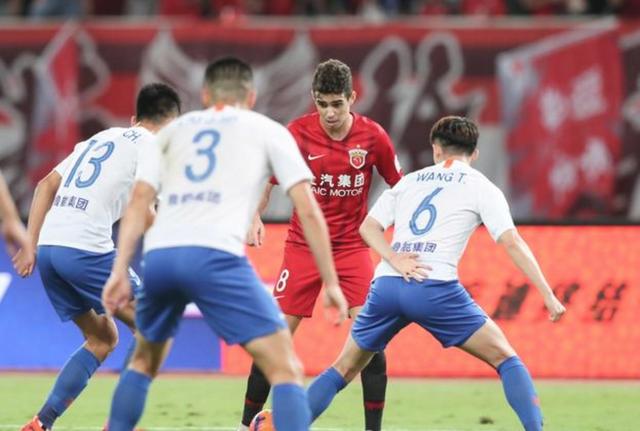 里程碑夜！山东泰山状态回暖；西甲清晨刷纪录；球迷炸锅；资深球员宣示担当(山间珊瑚笔趣阁)-开云体育入口