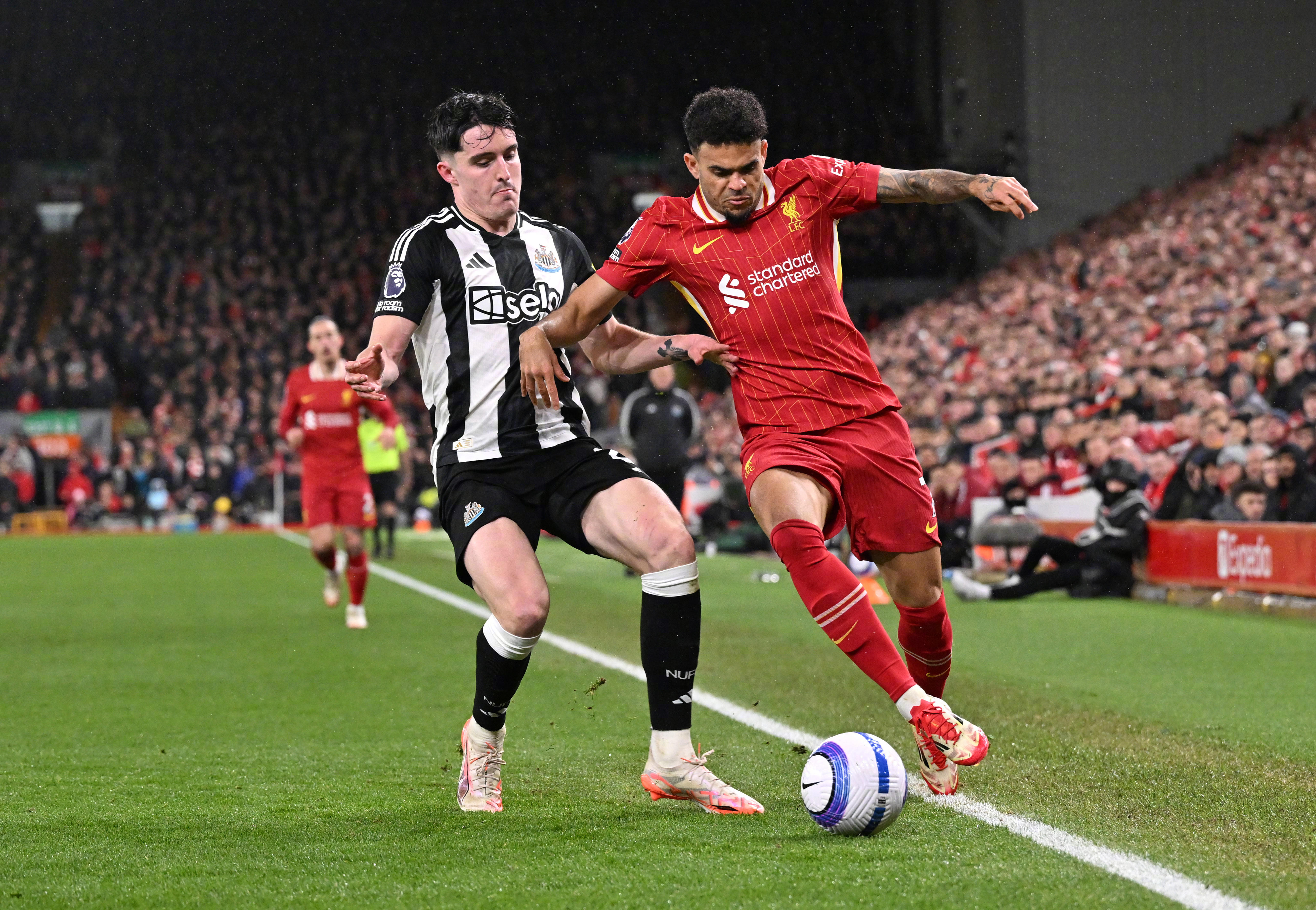 赛地聚焦：葡超窗口期热度飙升，尤文图斯门线救险，悬念犹存，训练强度明显提升的简单介绍-开云在线登录