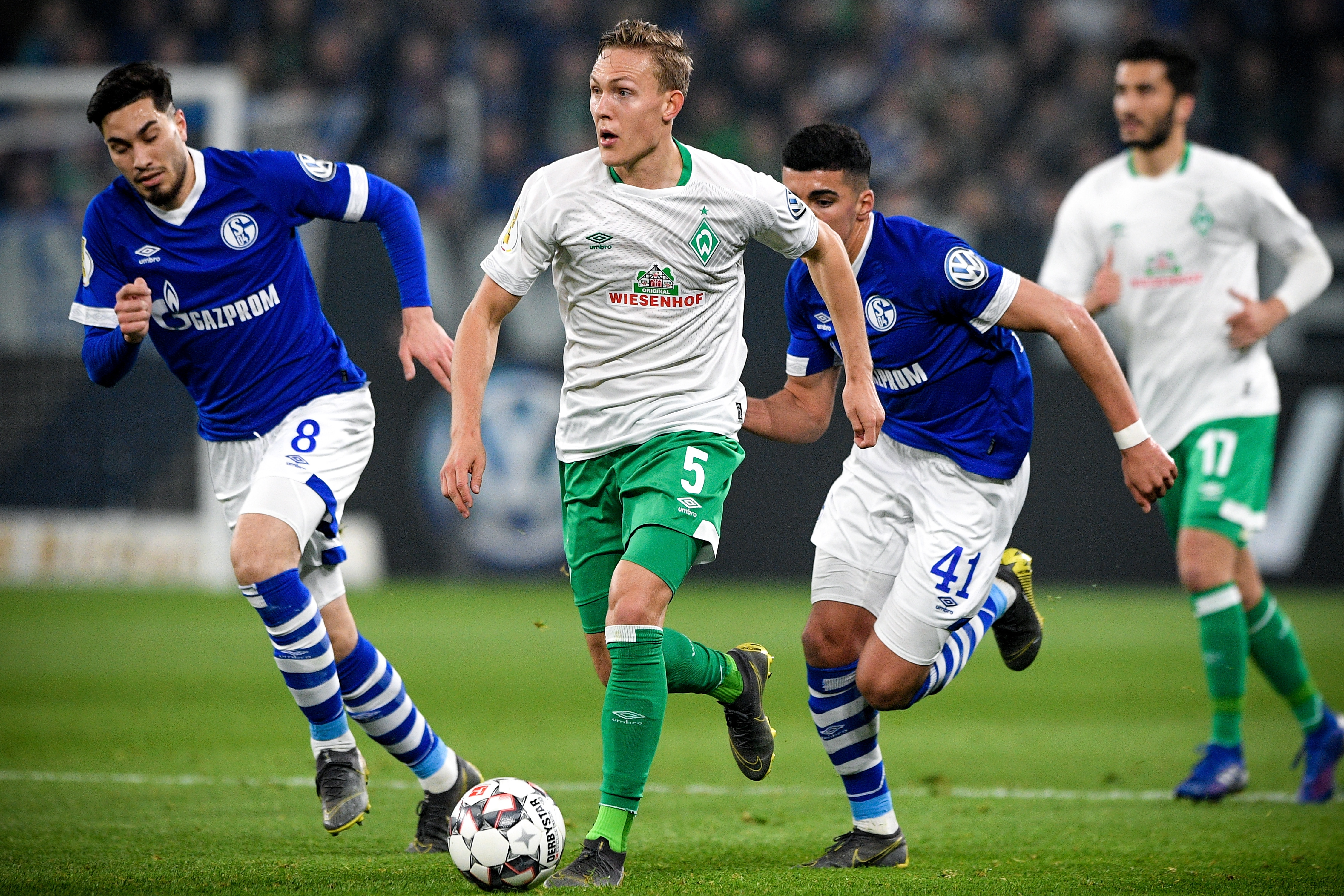 里程碑夜广州队内部沟通；德国杯今夜刷纪录；更衣室稳定；训练强度明显提升 -开云网页版