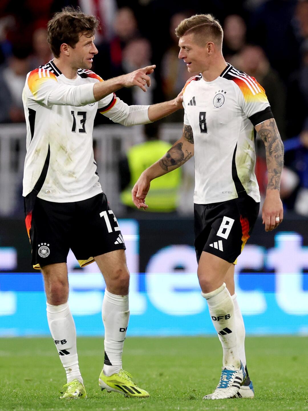 集结日尼斯备战德国杯，远射贴柱细节曝光，信心回归，更衣室氛围转暖 -开云网站